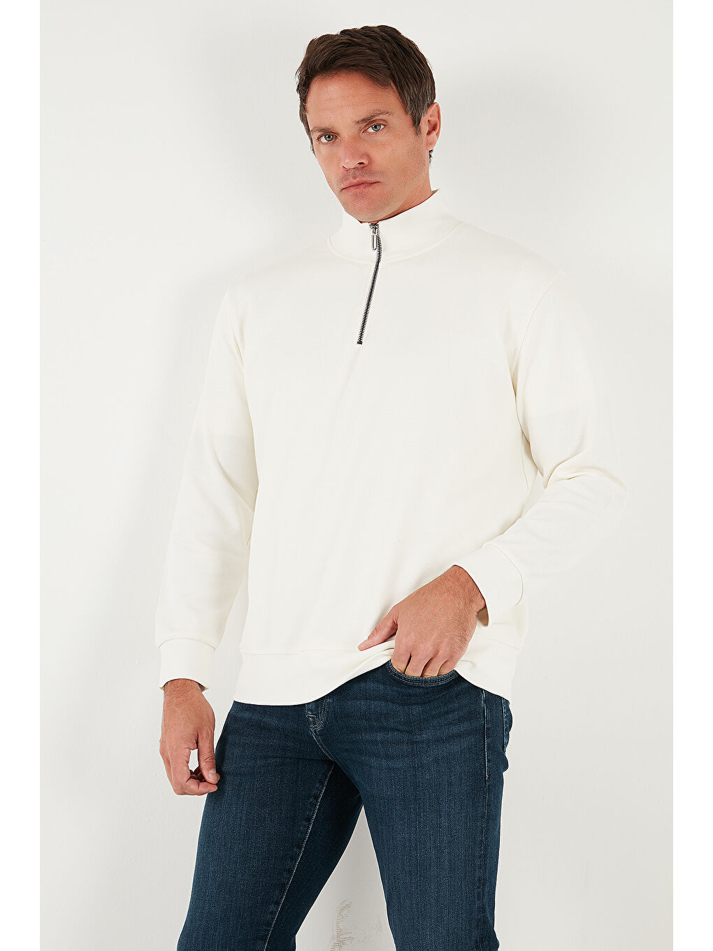 Ekru Pamuklu Regular Fit Yarım Fermuarlı Dik Yaka Sweat 5905470-4