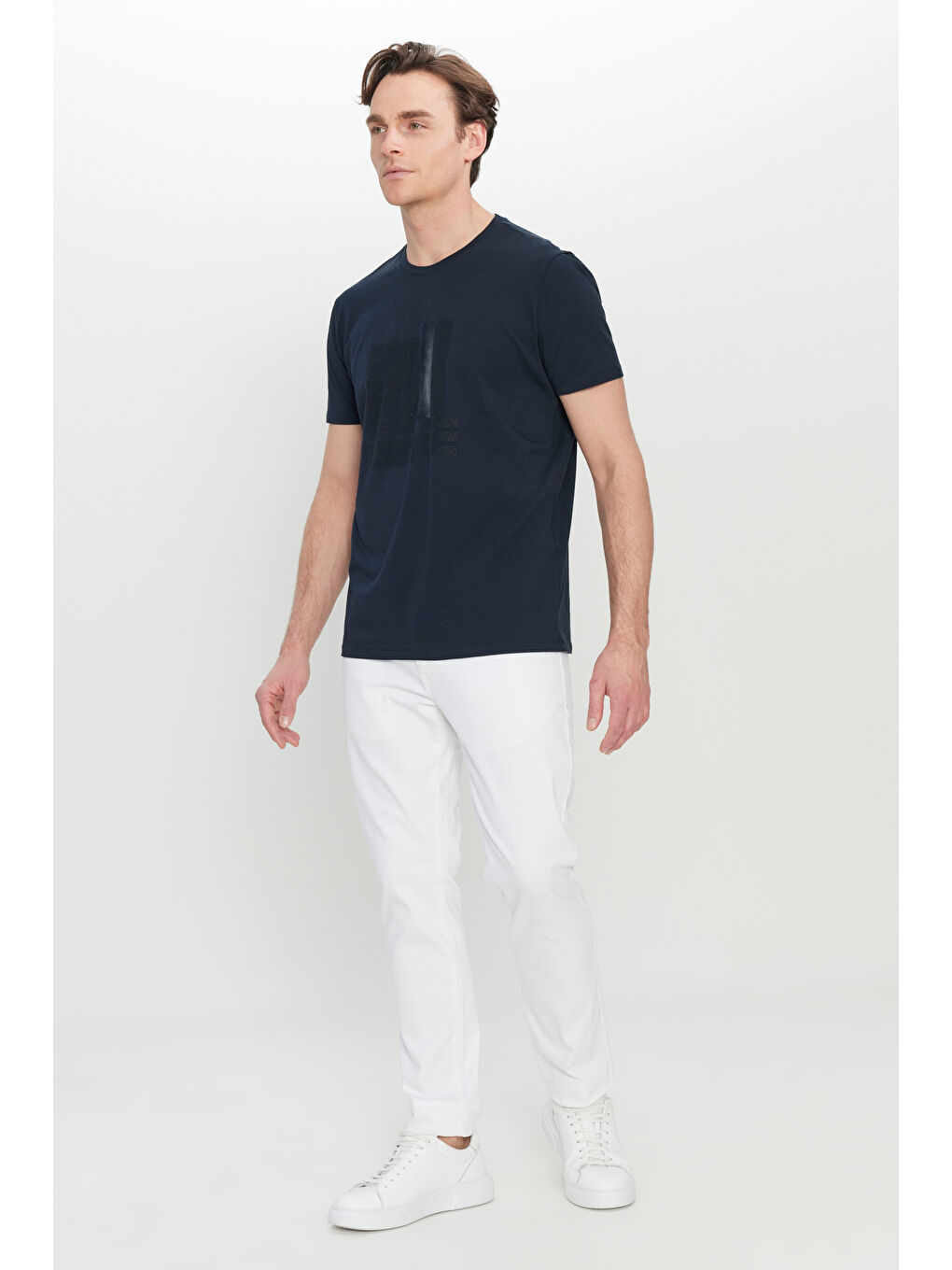 Erkek Lacivert Pamuklu Slim Fit Dar Kesim Bisiklet Yaka Baskılı Esnek Tişört-1