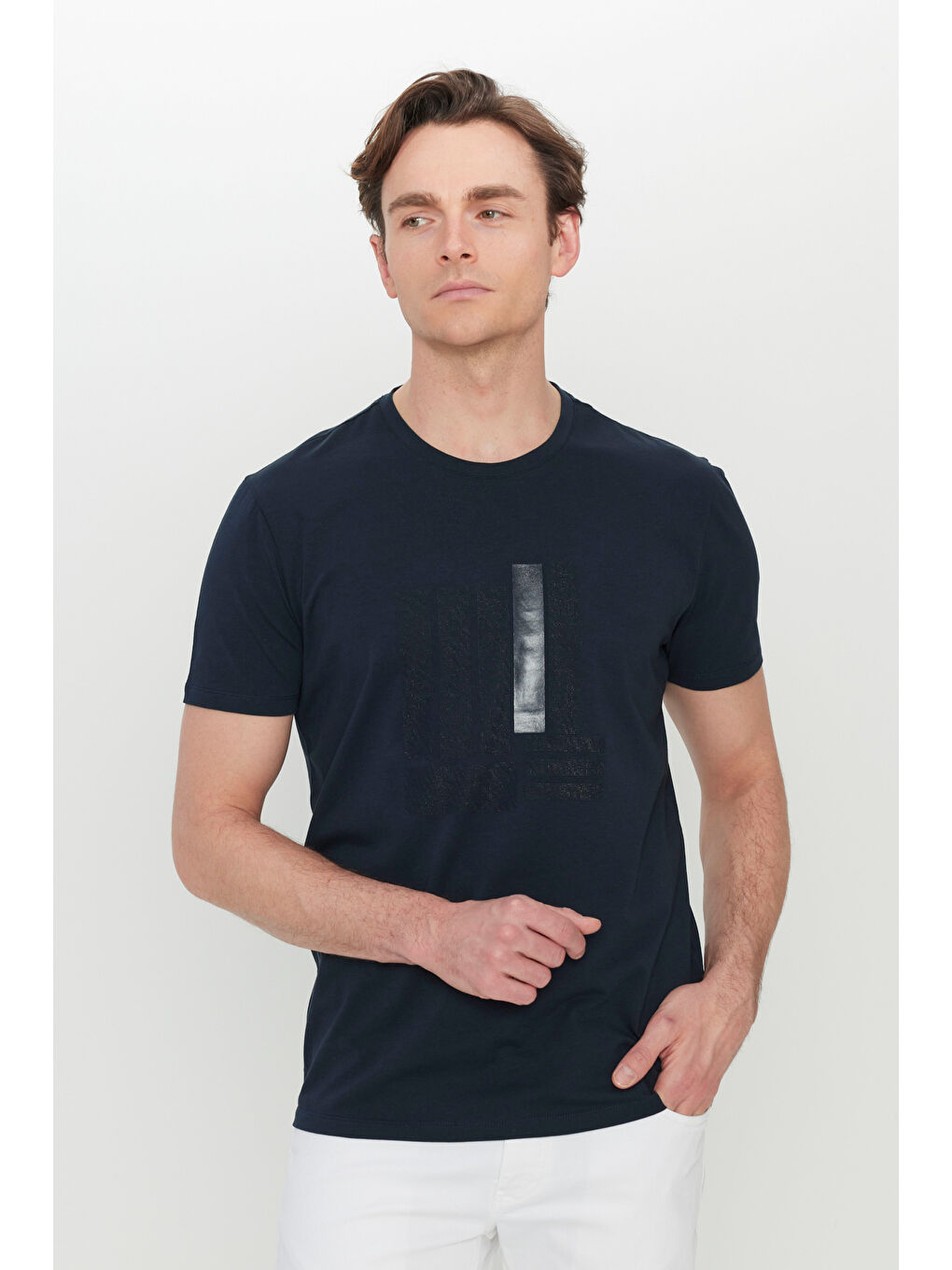 Erkek Lacivert Pamuklu Slim Fit Dar Kesim Bisiklet Yaka Baskılı Esnek Tişört-2