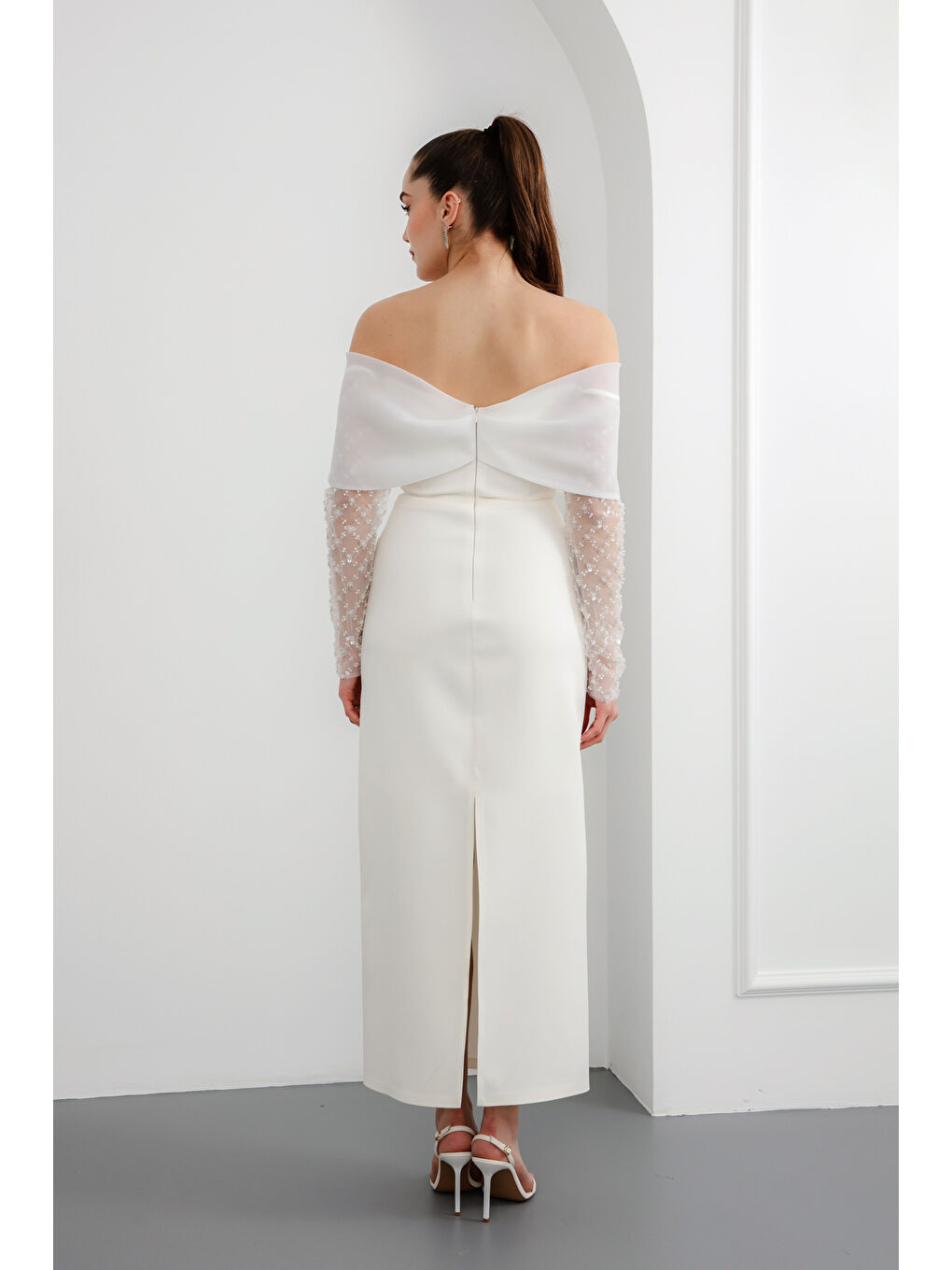 Kadın Beyaz Kol Detaylı Fiyonklu Söz Nişan Nikah Abiye Elbise-4