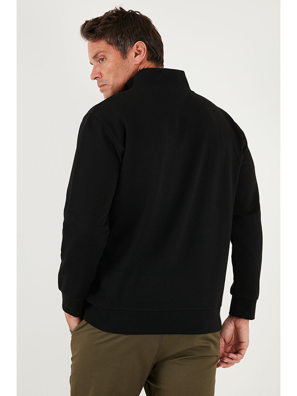 Siyah Pamuklu Regular Fit Yarım Fermuarlı Dik Yaka Sweat 5905470-6