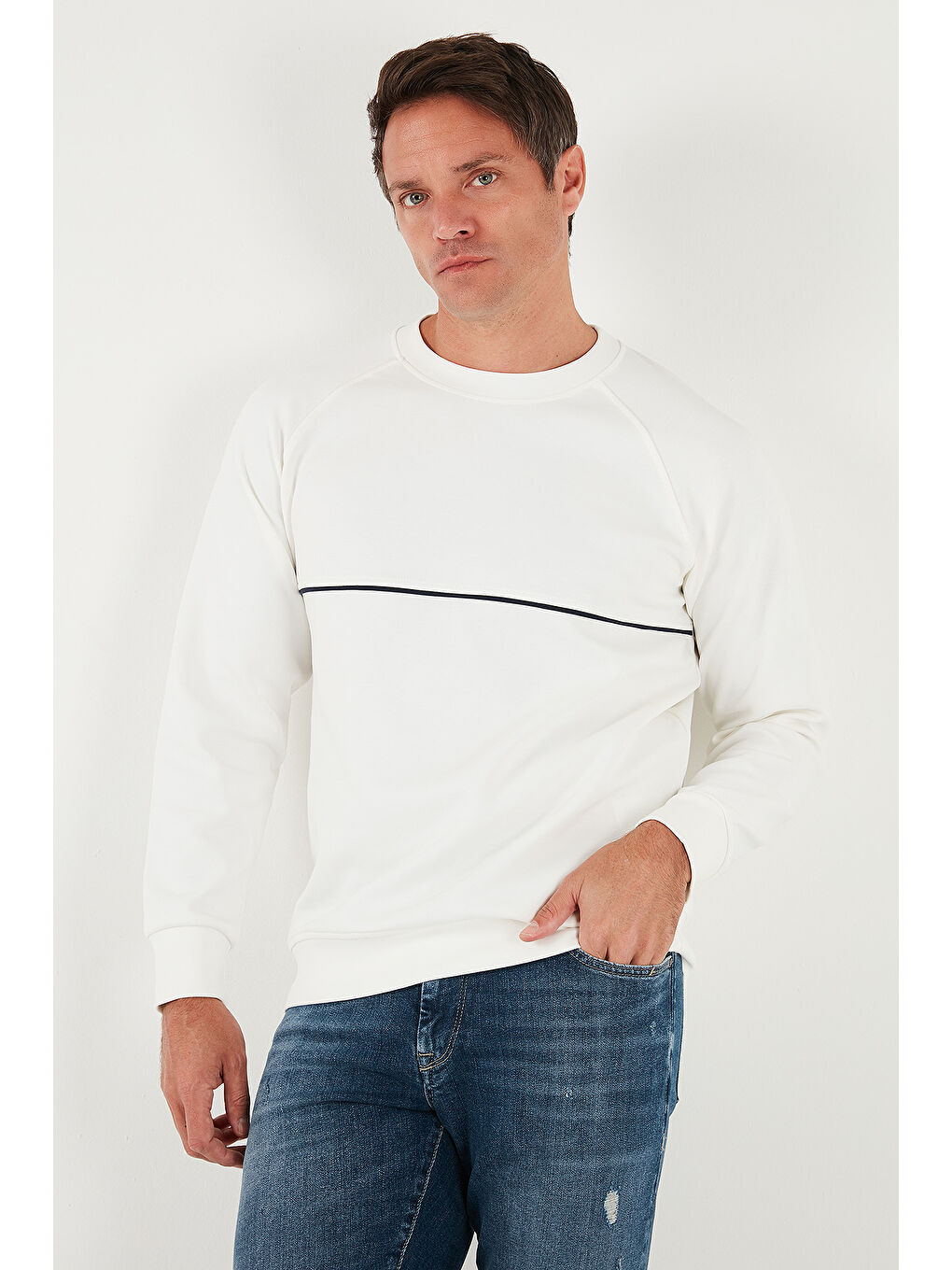 Ekru Pamuklu Şerit Detaylı Relaxed Fit Bisiklet Yaka Sweat 5901227