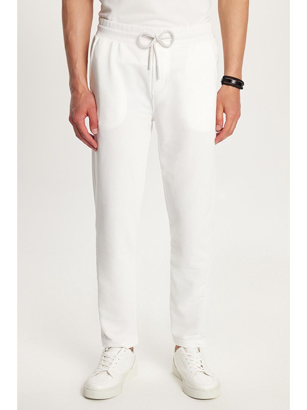 Erkek Standart Fit Pamuklu Fermuarlı Polo Yaka Beli Bağcıklı Beyaz Eşofman Takımı-1