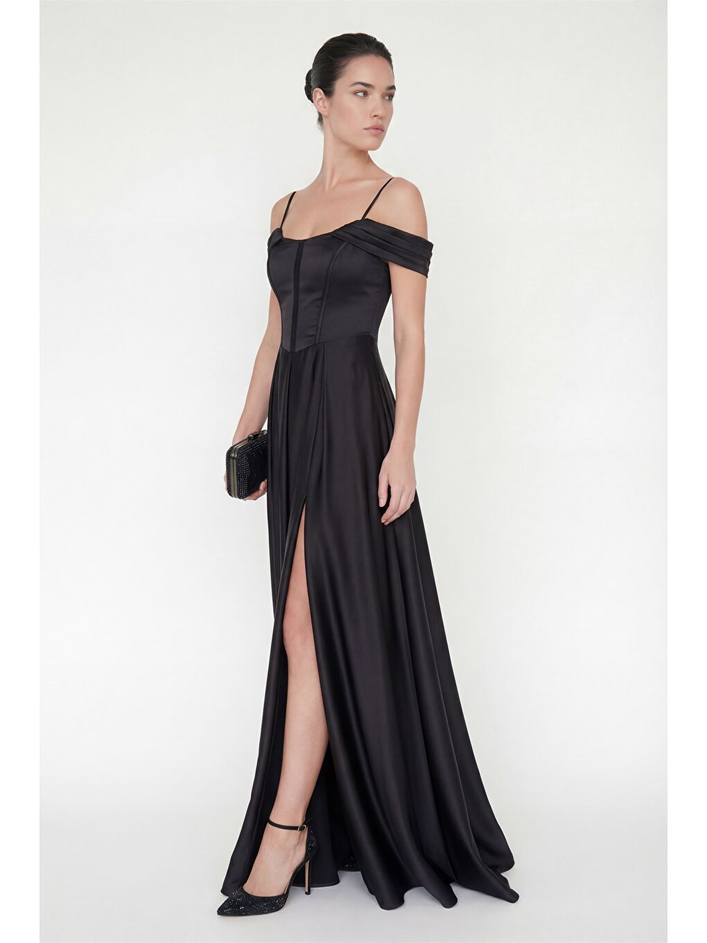 Kadın Siyah Dar Kalıp Balen Korse Detay Yırtmaçlı Uzun Saten Abiye-1