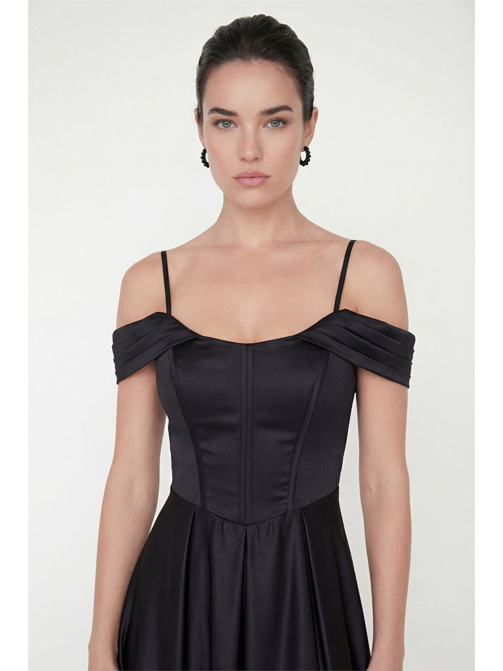 Kadın Siyah Dar Kalıp Balen Korse Detay Yırtmaçlı Uzun Saten Abiye-2