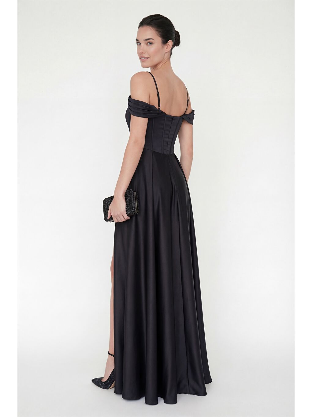 Kadın Siyah Dar Kalıp Balen Korse Detay Yırtmaçlı Uzun Saten Abiye-4