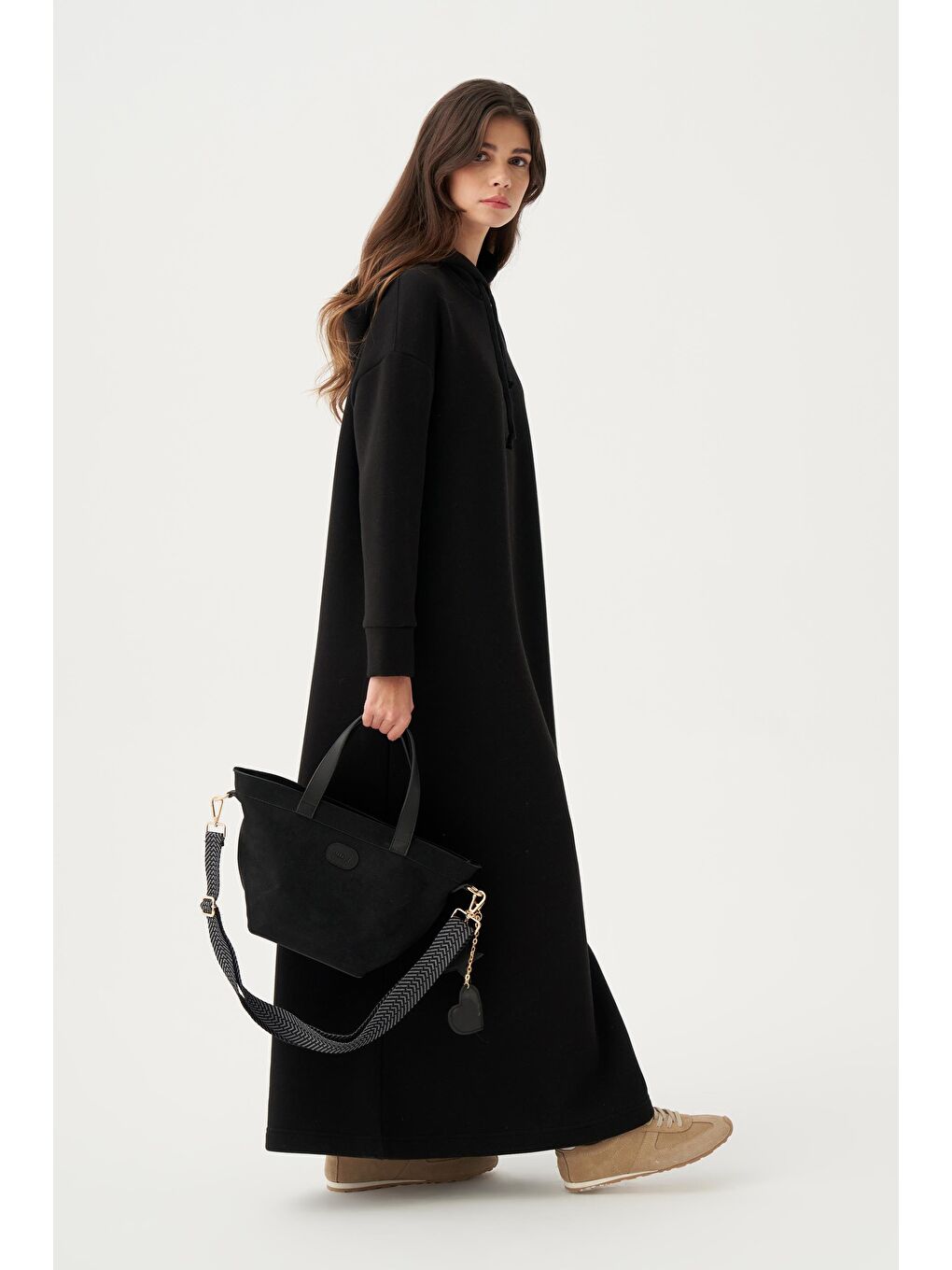 Siyah-Kapüşonlu Basic Elbise-1