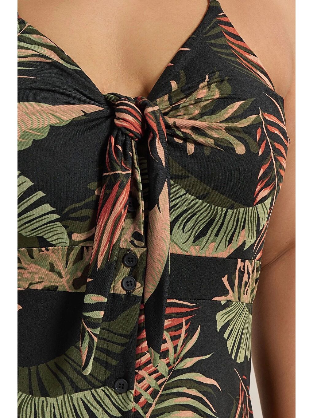 Karışık Büyük Beden Askılı Göğüs Dekolteli Çiçek Desenli Maxi Elbise 303485-4