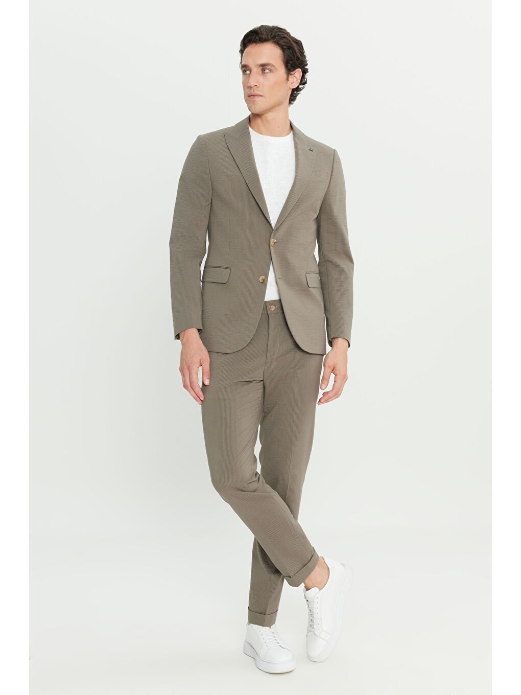 Bej Erkek Vizon Pamuklu Slim Fit Dar Kesim Kırlangıç Yaka Kapak Cepli Çizgili Esnek Takım Elbise-1