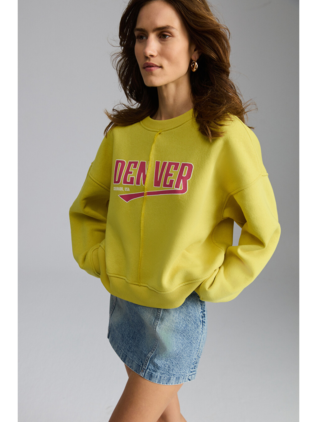 Daleska Kadın Organik Pamuklu Yumuşacık Önü Kesikli Baskılı Yuvarlak Yaka Yeşil Sweatshirt-1