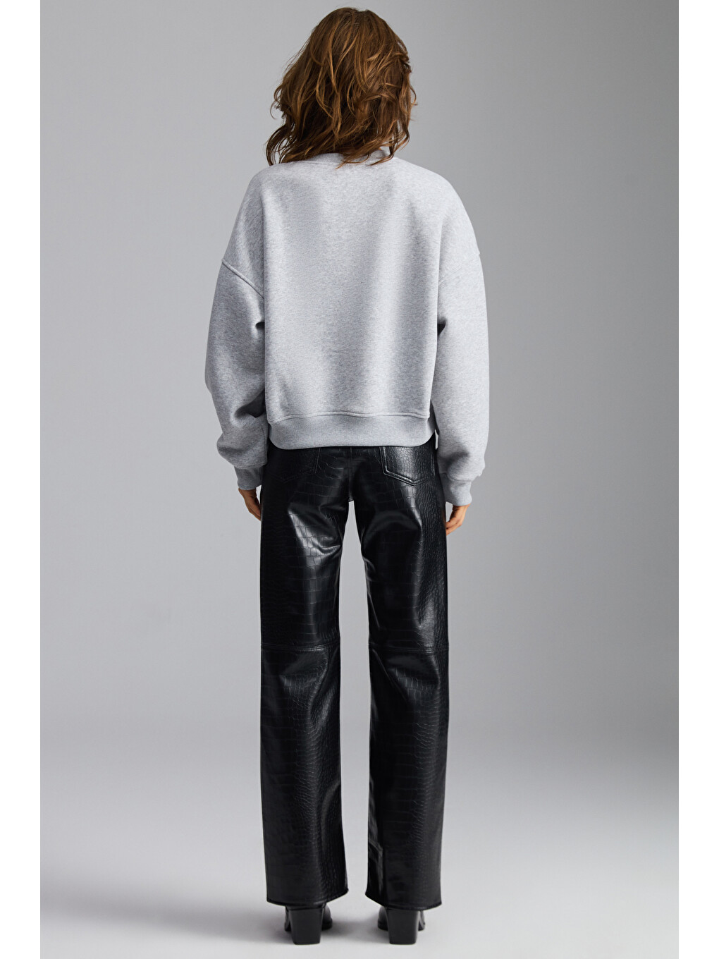 Daleska Kadın Organik Pamuklu Yumuşacık Önü Kesikli Baskılı Yuvarlak Yaka Gri Melanj Sweatshirt-5