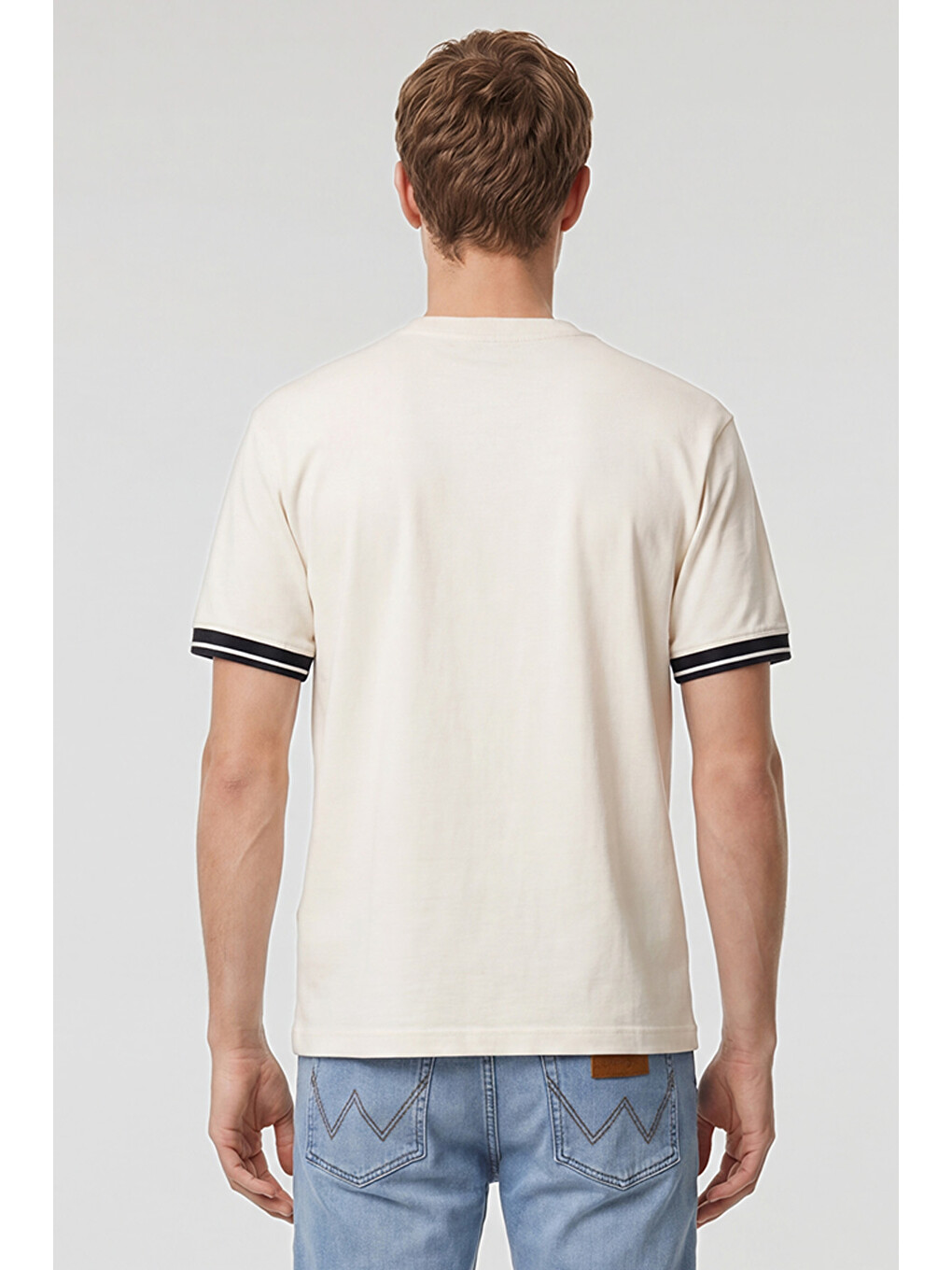 Bej %100 Pamuk Relaxed Fit Rahat Kesim Bisiklet Yaka Logo Detaylı Tişört-4