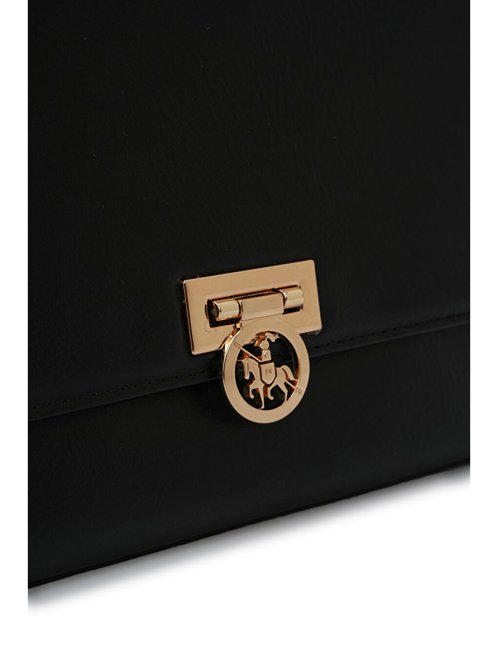 Siyah Kapaklı Kadın Omuz Çantasıı DJ221-3-2