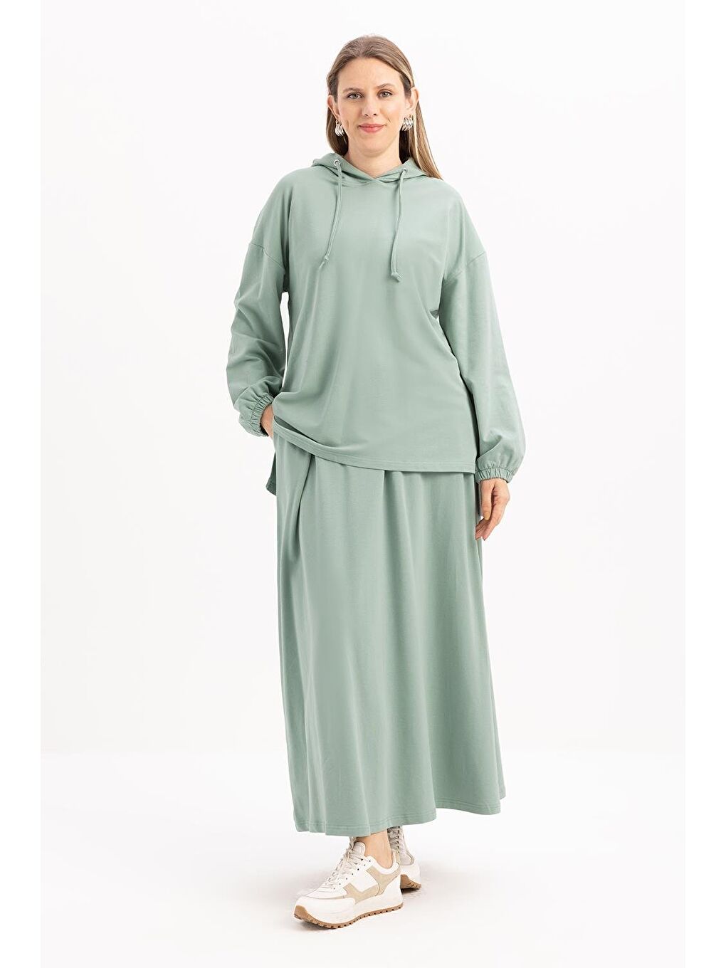 Yeşil Defne-Kapüşonlu Etekli Takım-1