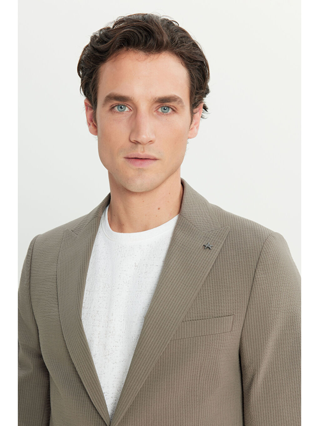 Bej Erkek Vizon Pamuklu Slim Fit Dar Kesim Kırlangıç Yaka Kapak Cepli Çizgili Esnek Takım Elbise-3