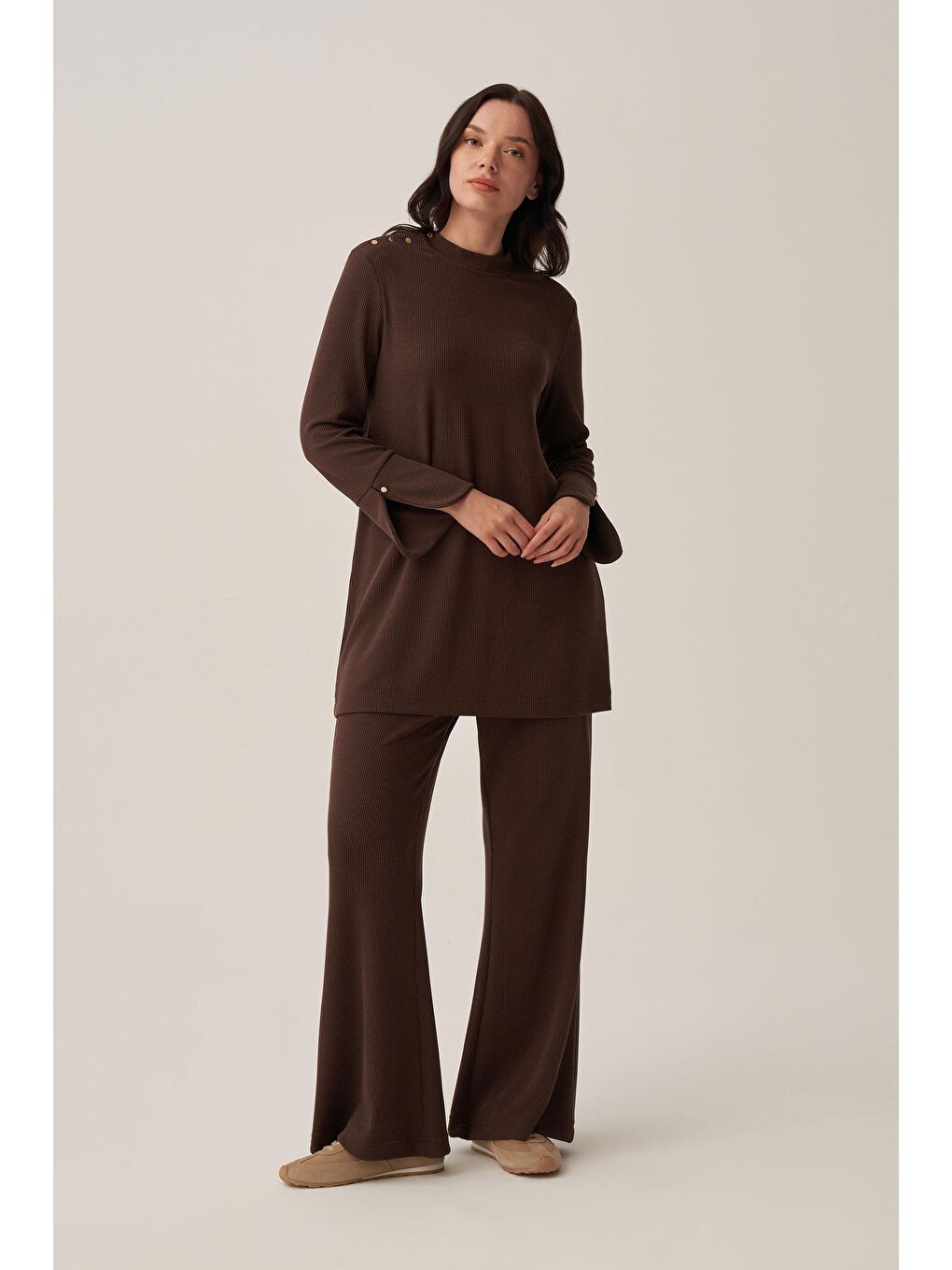 Kahverengi Kahve-Pilise Detaylı Pantolonlu Takım-1