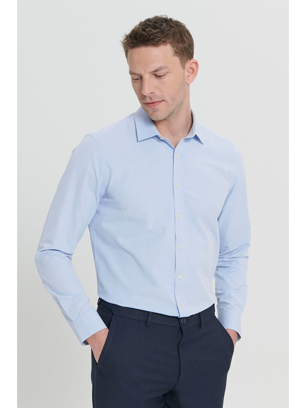 Erkek Açık Mavi Slim Fit Dar Kesim Klasik Yaka Pamuklu Armürlü Gömlek