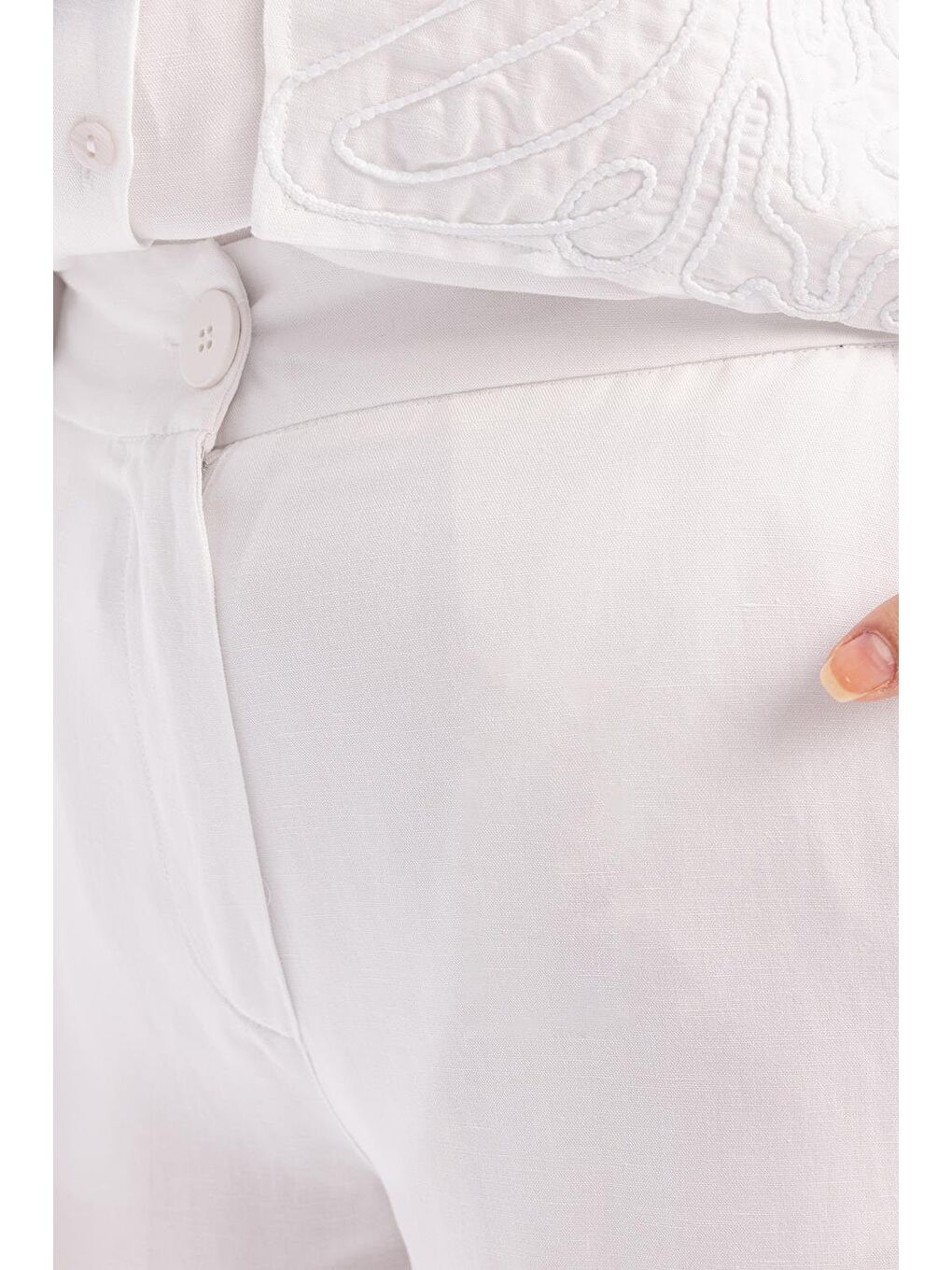 Beyaz-Nakış Detaylı Keten Pantolonlu Takım-6