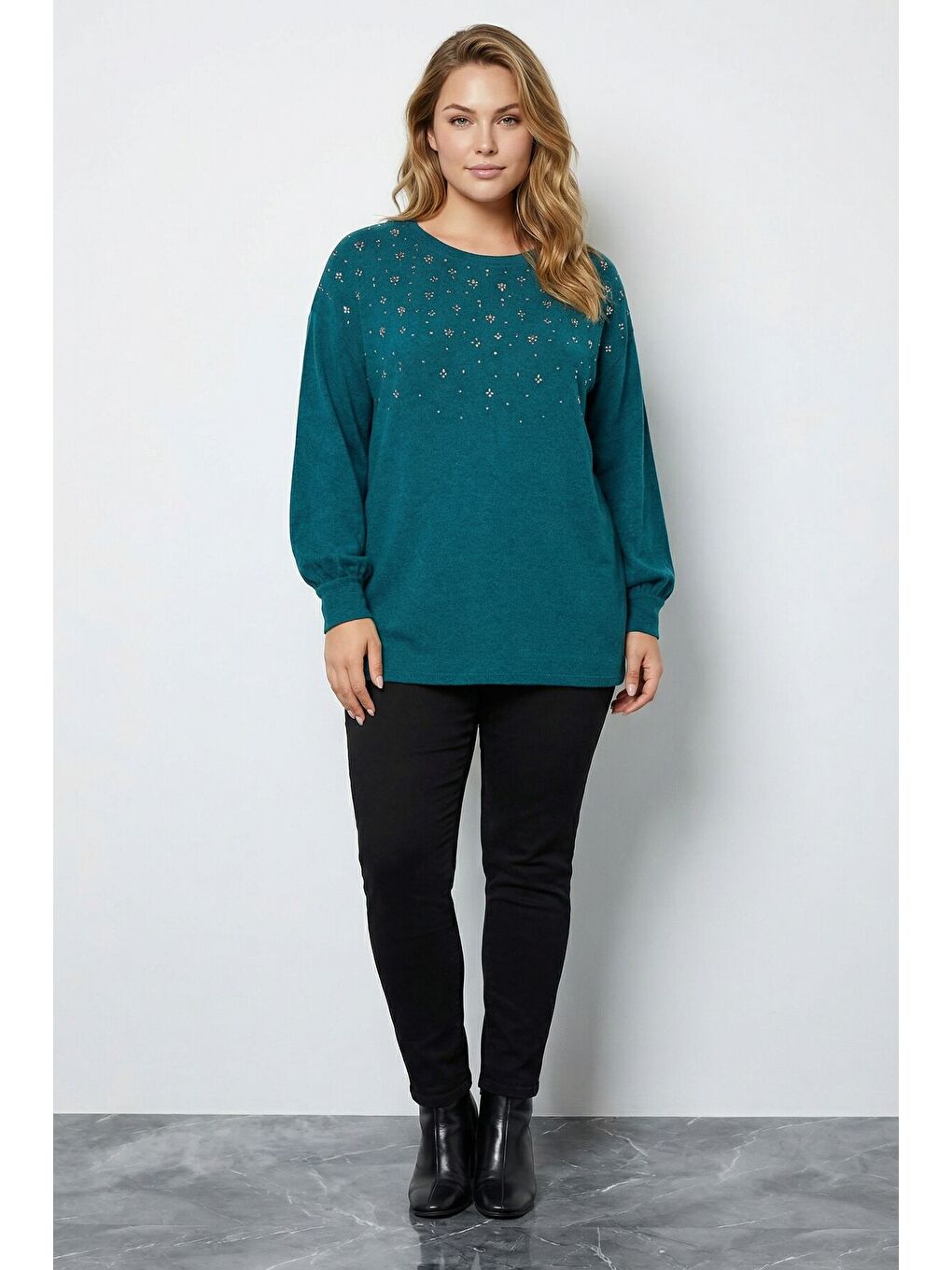 Turkuaz Büyük Beden Taş İşlemeli Yumoş Yeşil Kazak 285066-1