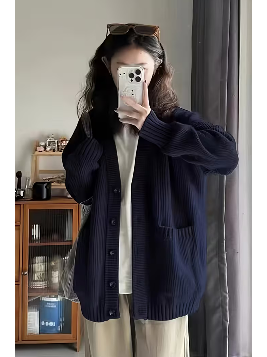 Kadın Lacivert Oversize Cepli Düğmeli V Yaka Triko Hırka-1