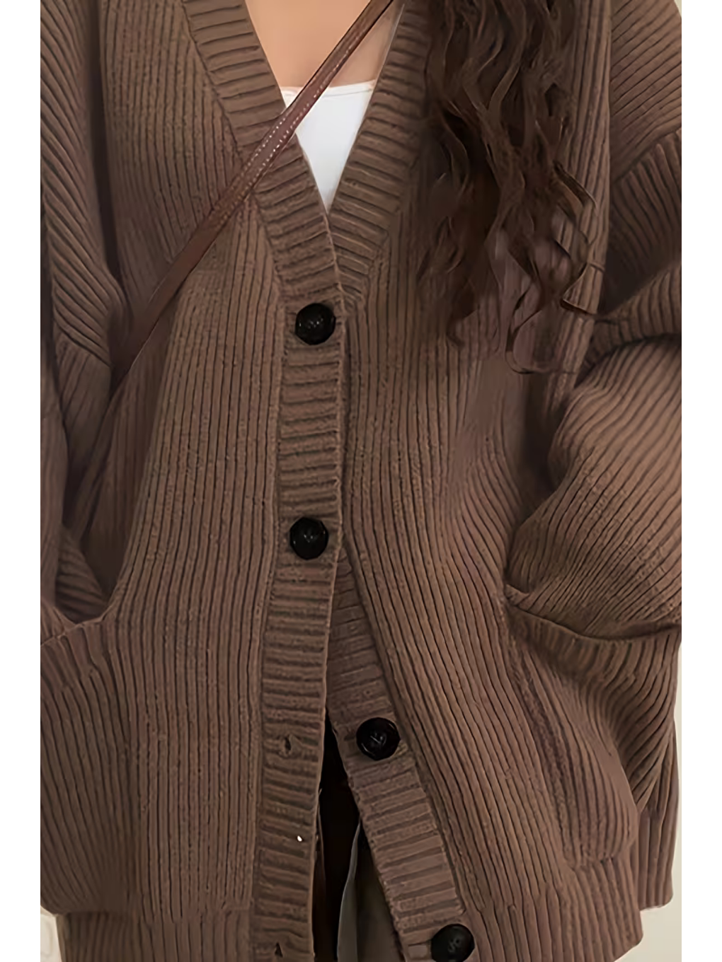 Kadın Kahverengi Oversize Cepli Düğmeli V Yaka Triko Hırka-1