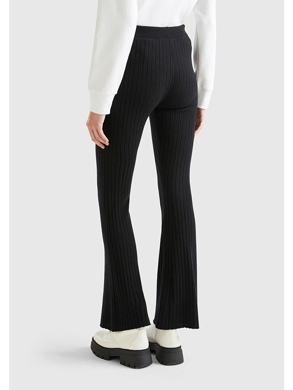 Kadın Siyah Yün Karışımlı Regular Fit Triko Pantolon-2