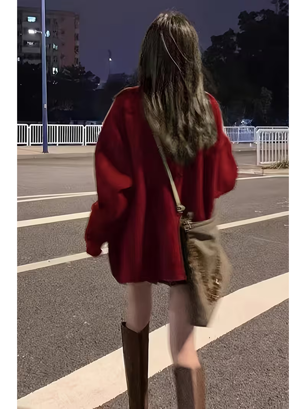 Kadın Bordo Oversize Cepli Düğmeli V Yaka Triko Hırka-3