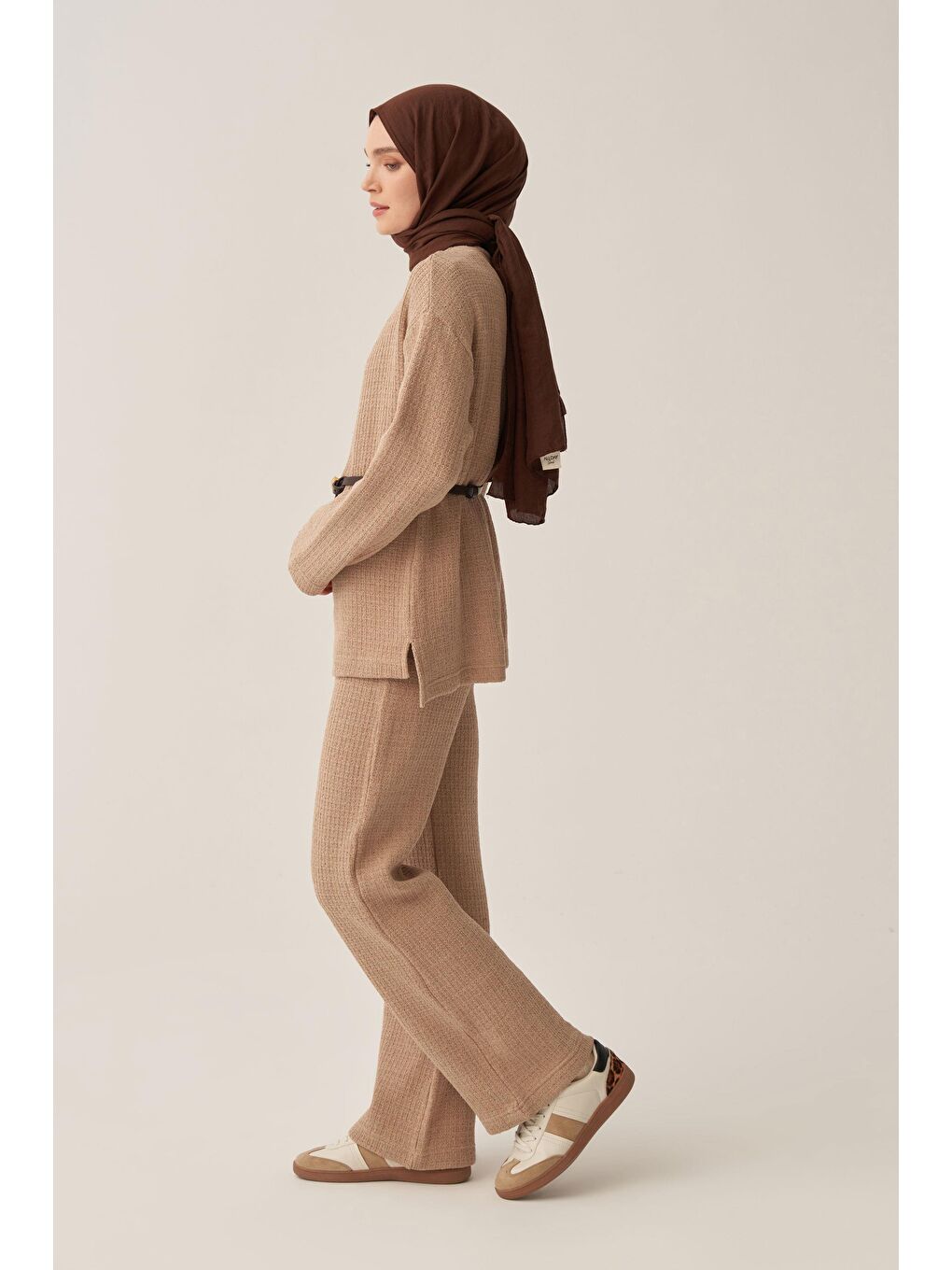 Bej-Triko Efektli Pantolonlu Takım-2