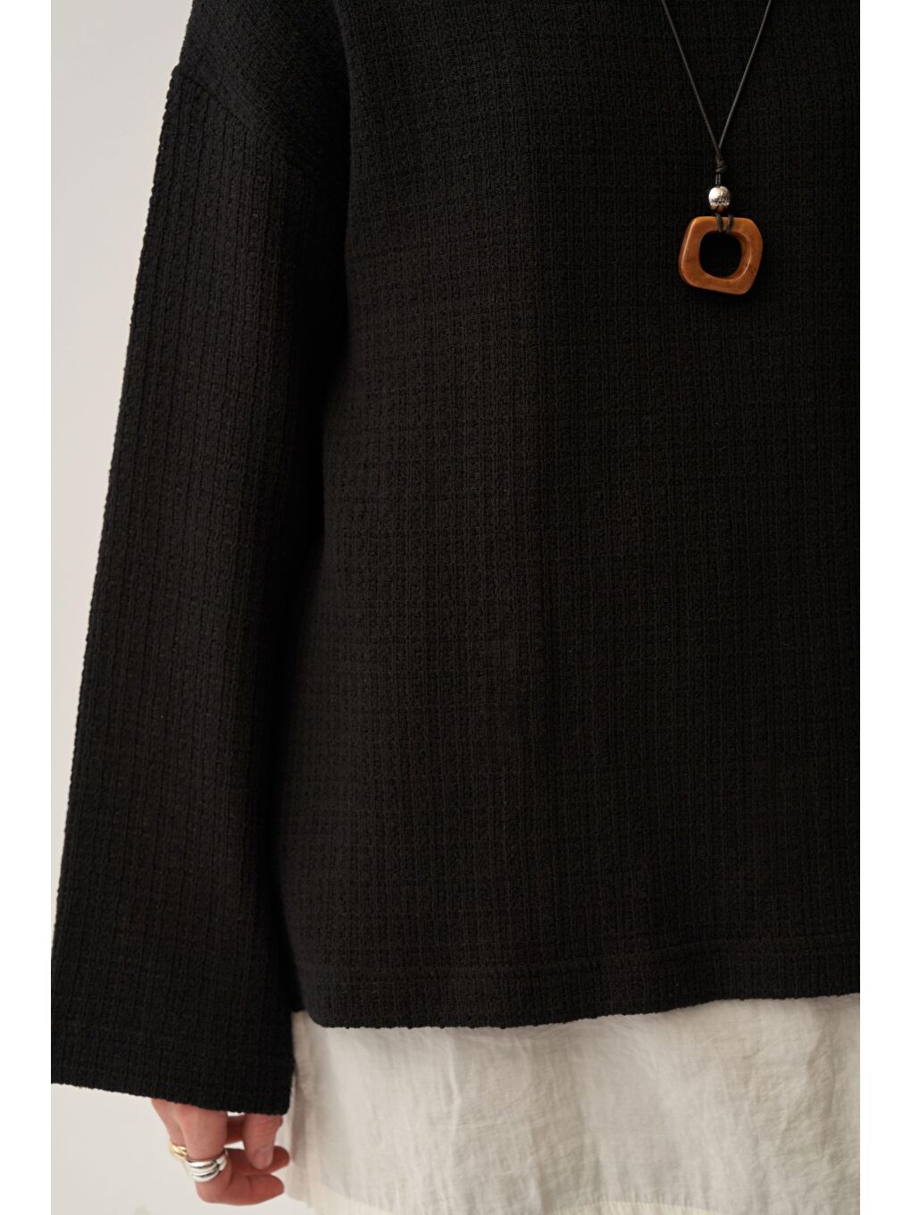 Siyah-Triko Efektli Pantolonlu Takım-5