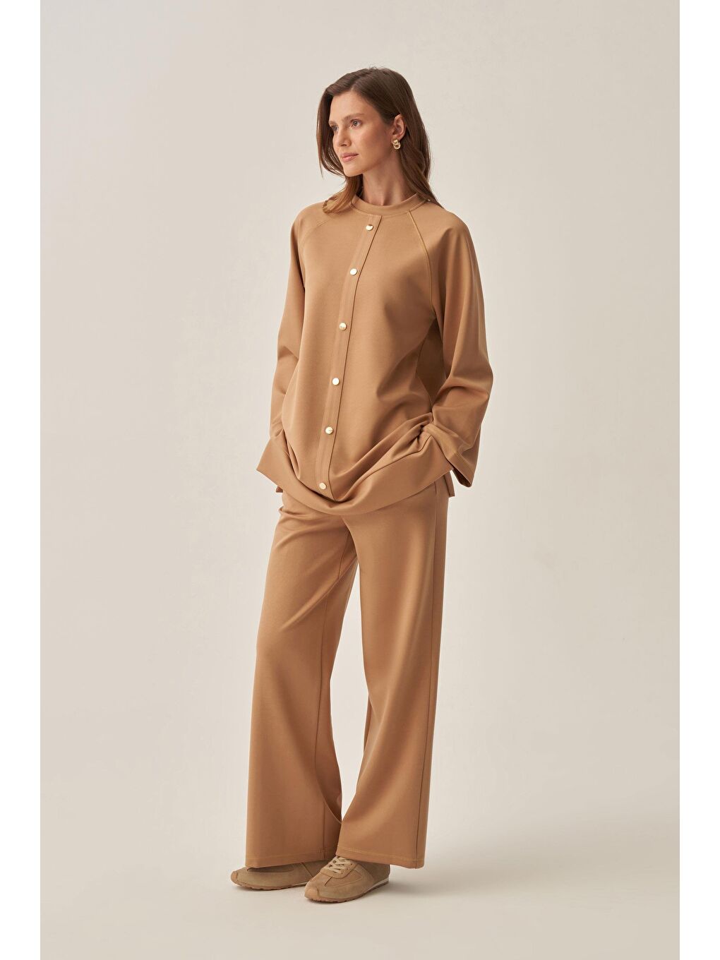 Bej Vizon-Gold Çıtçıtlı Pantolonlu Takım-1