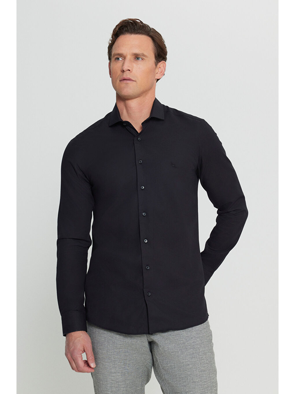 Erkek Siyah Slim Fit Dar Kesim Küçük İtalyan Yaka Armürlü Gömlek-2