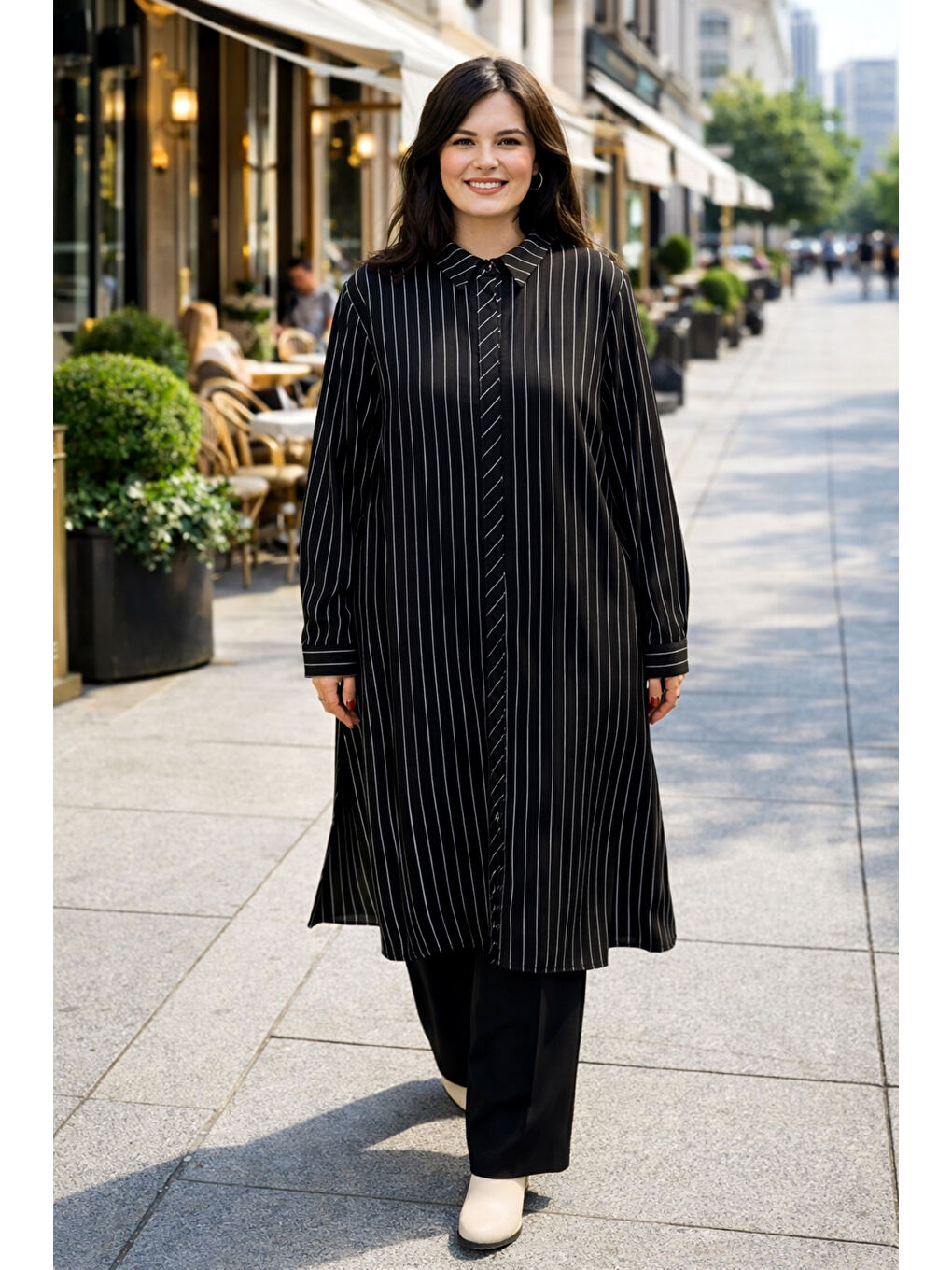 Büyük Beden Gizli Düğme Detay Çizgili Uzun Gömlek 19489 Siyah