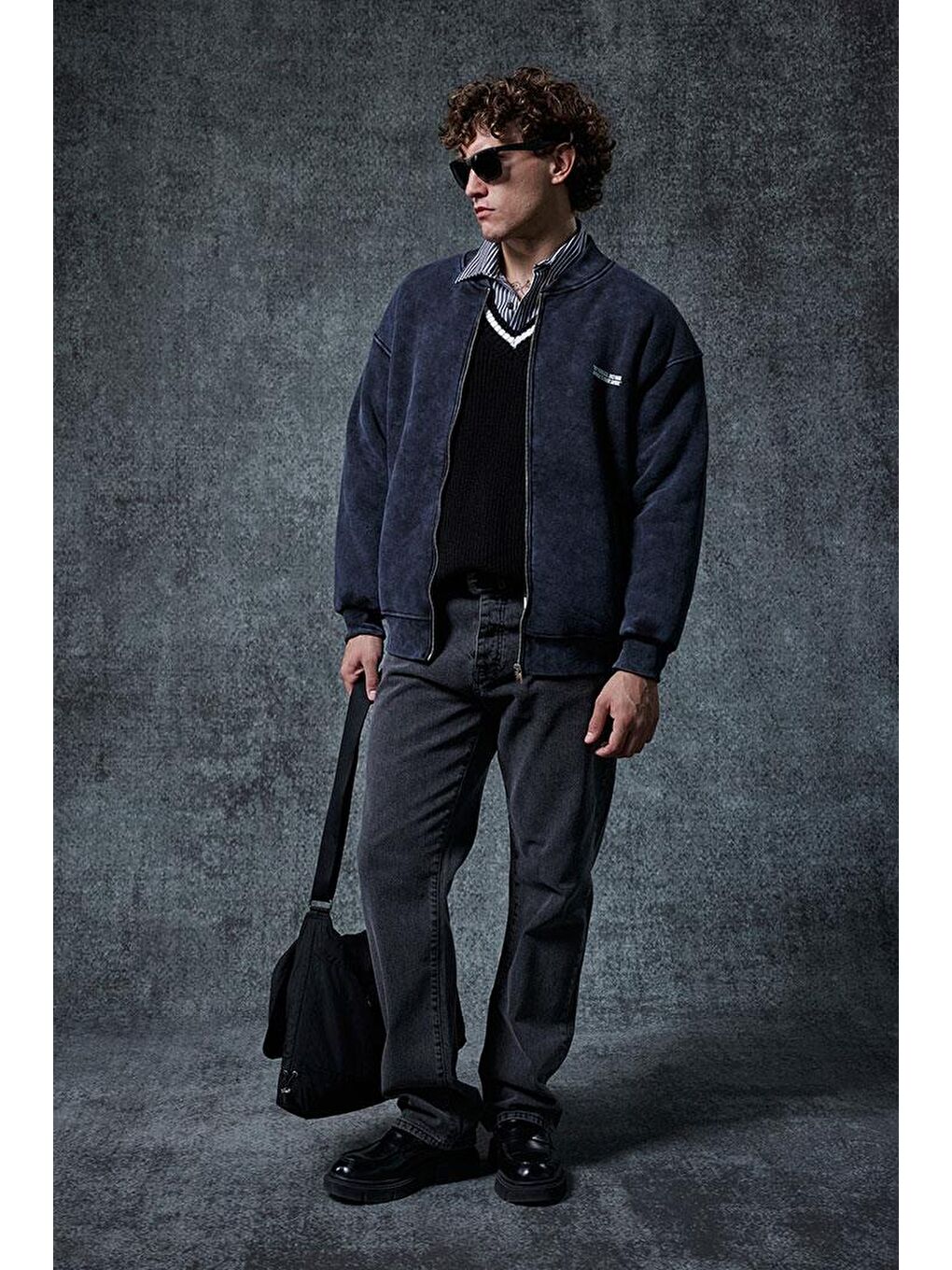 Erkek Oversize Yıkamalı Fermuarlı Sweatshirt Siyah-4