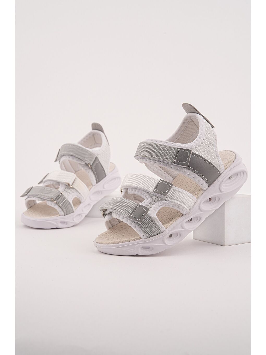 Beyaz TATU Kız Çocuk Cırtlı Işıklı Sandalet-3