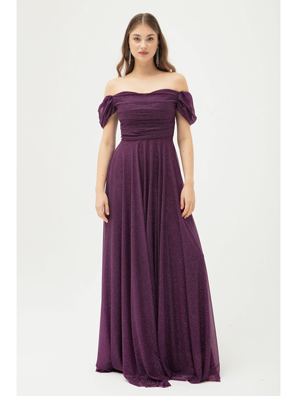 Kadın Mürdüm Kayık Yaka Drapeli Yırtmaçlı Uzun Simli Abiye Elbise-2