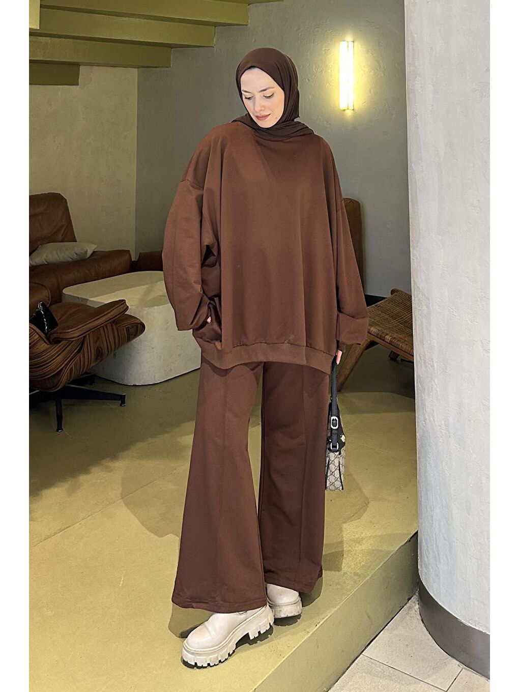Kapüşonlu Pantolonlu İkili Tesettür Takım Acı Kahverengi