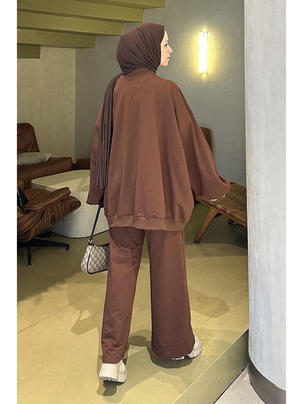 Kapüşonlu Pantolonlu İkili Tesettür Takım Acı Kahverengi-3
