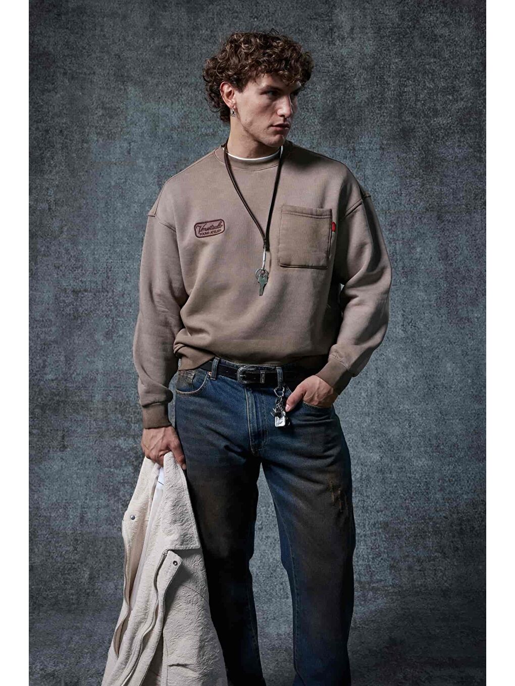 Erkek Bisiklet Yaka Cep Detaylı Sweatshirt Kahverengi