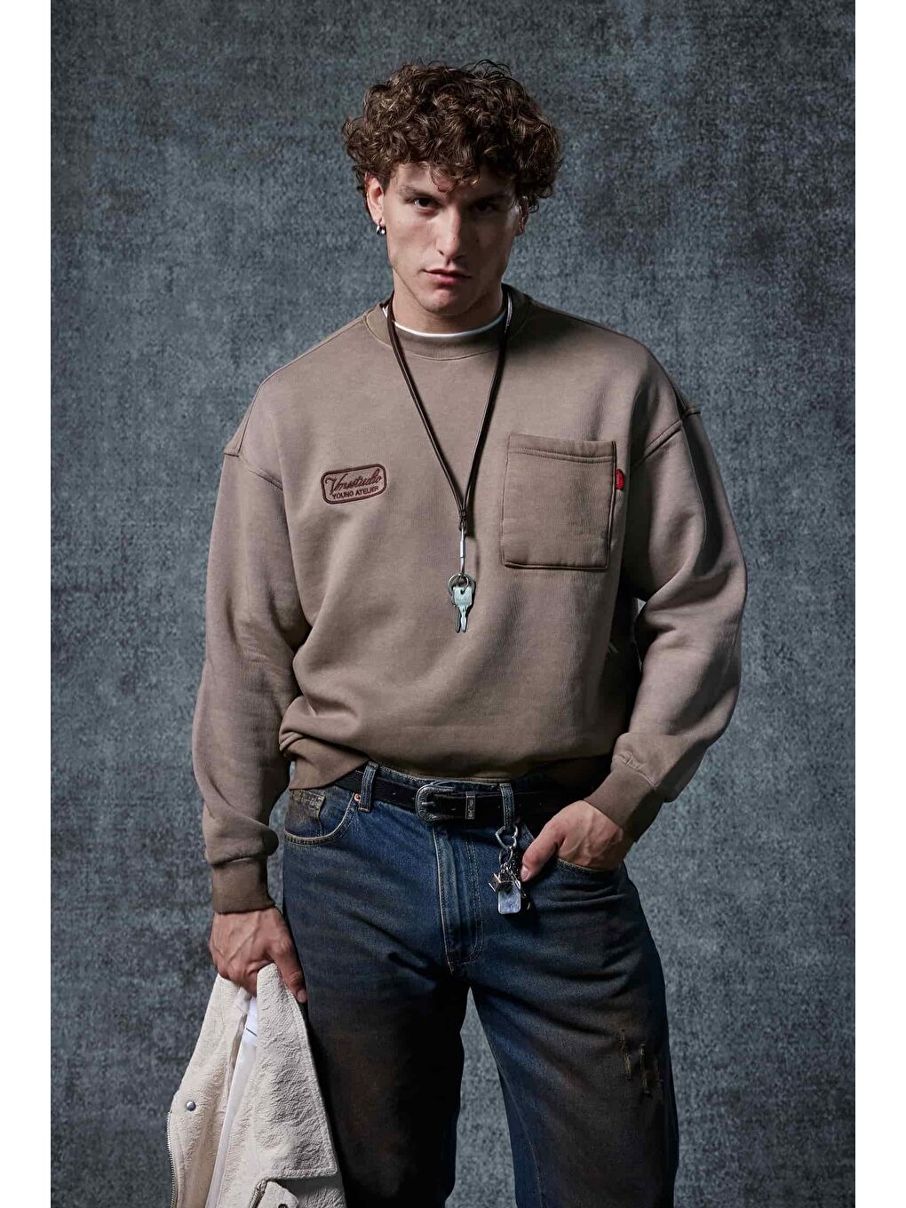 Erkek Bisiklet Yaka Cep Detaylı Sweatshirt Kahverengi-1