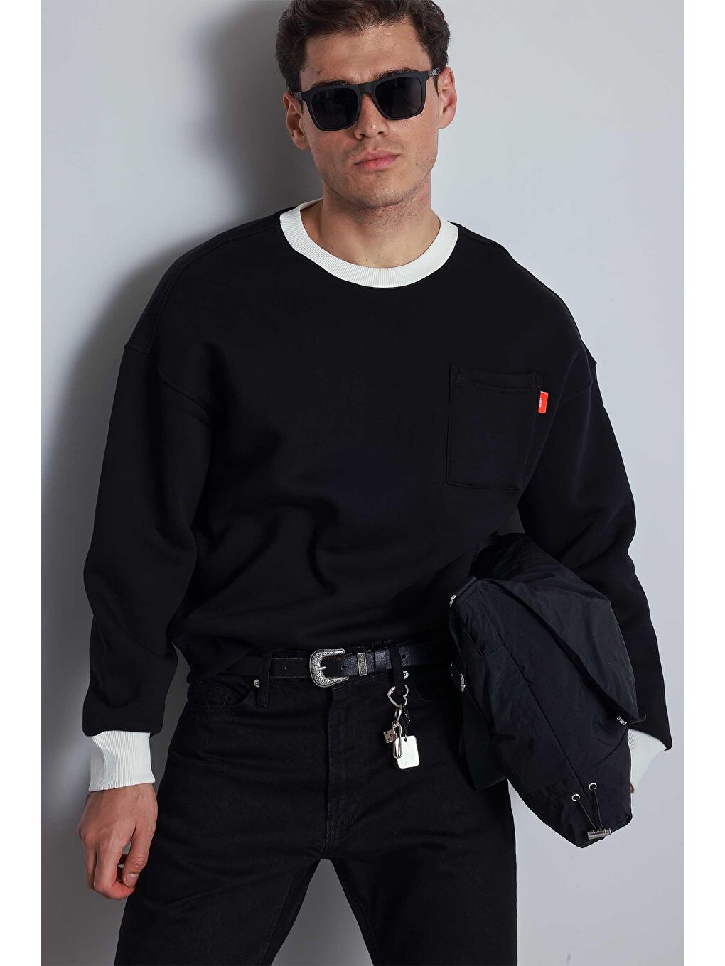 Erkek Oversize Kontrast Detaylı Sweatshirt Siyah-1