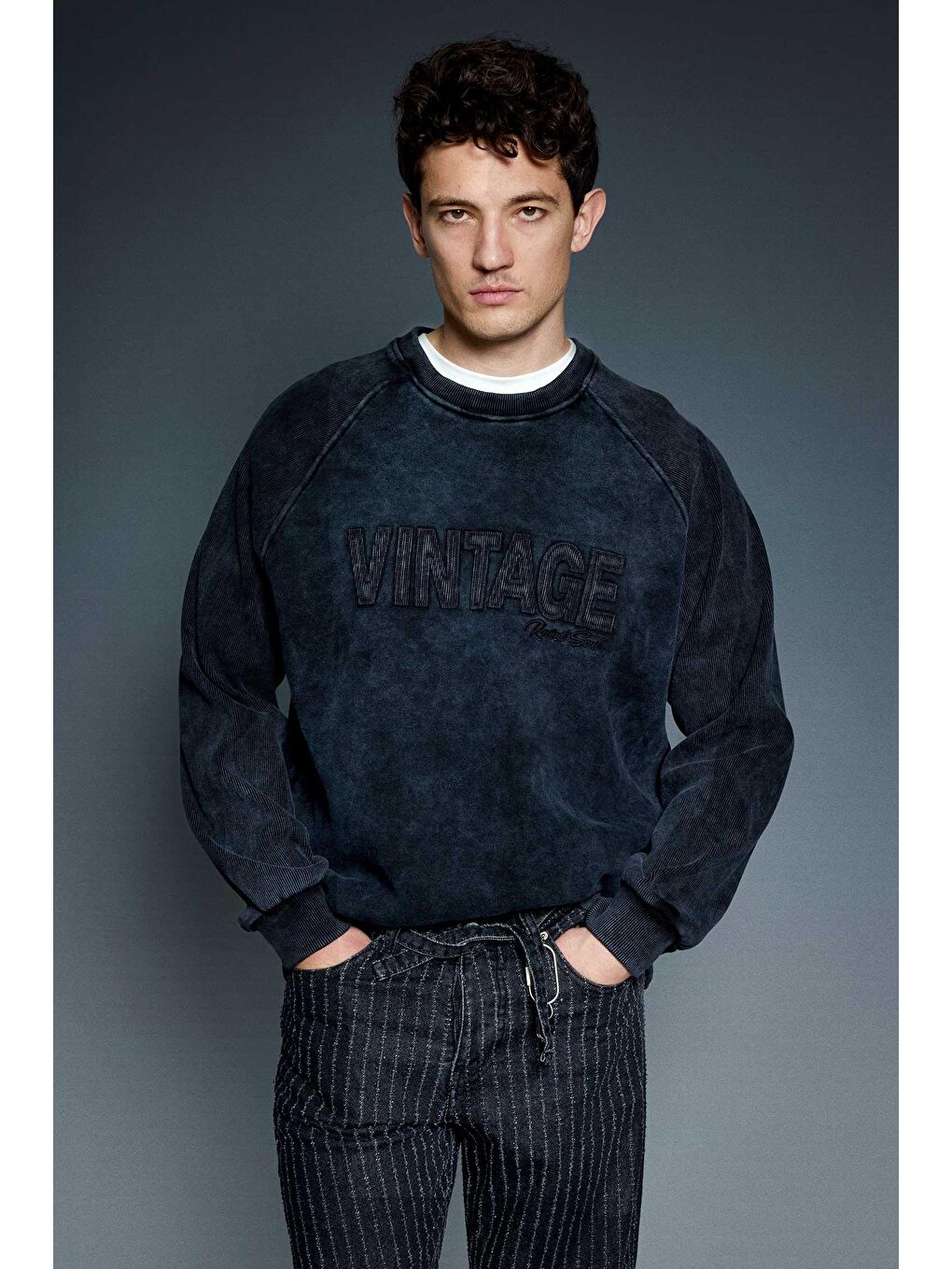 Erkek Oversize Yıkamalı Vintage Nakış Detaylı Sweatshirt Siyah