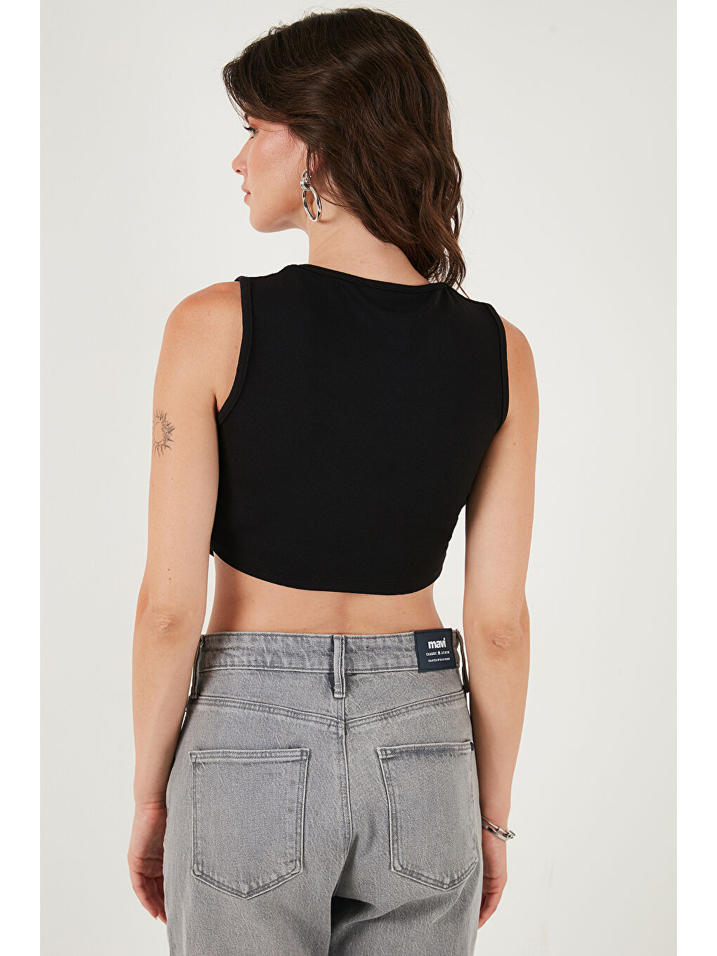 Siyah Slim Fit Kalp Yaka Düğmeli Kalın Askılı Kadın Crop Yelek 5865497-5