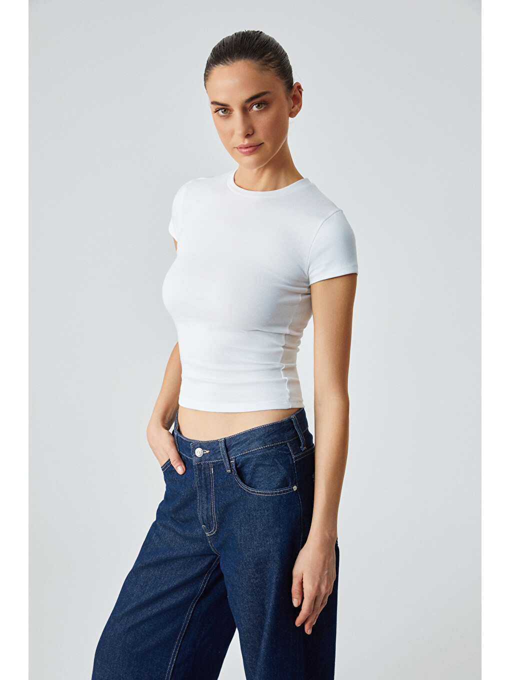 Beyaz HOPEWELL Kadın Yuvarlak Yaka Örme Slim Fit BEYAZ T-Shirt-3