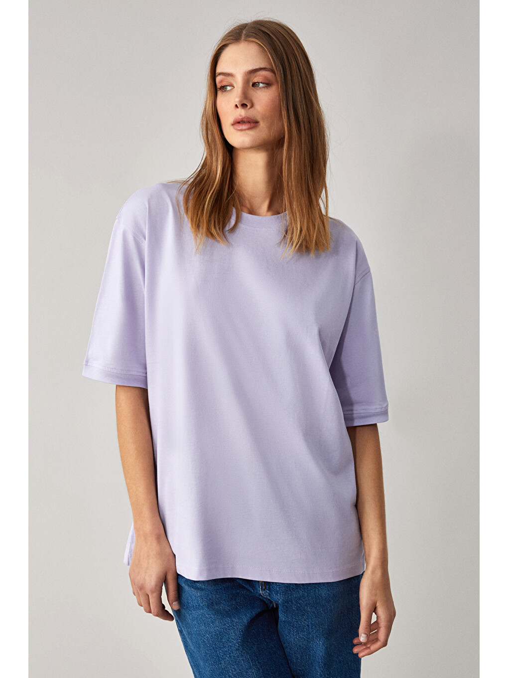 Lila Jemmy Kadın %100 Organik Pamuk Relaxed Fit Yırtmaçlı Yuvarlak Yakalı LİLA T-Shirt