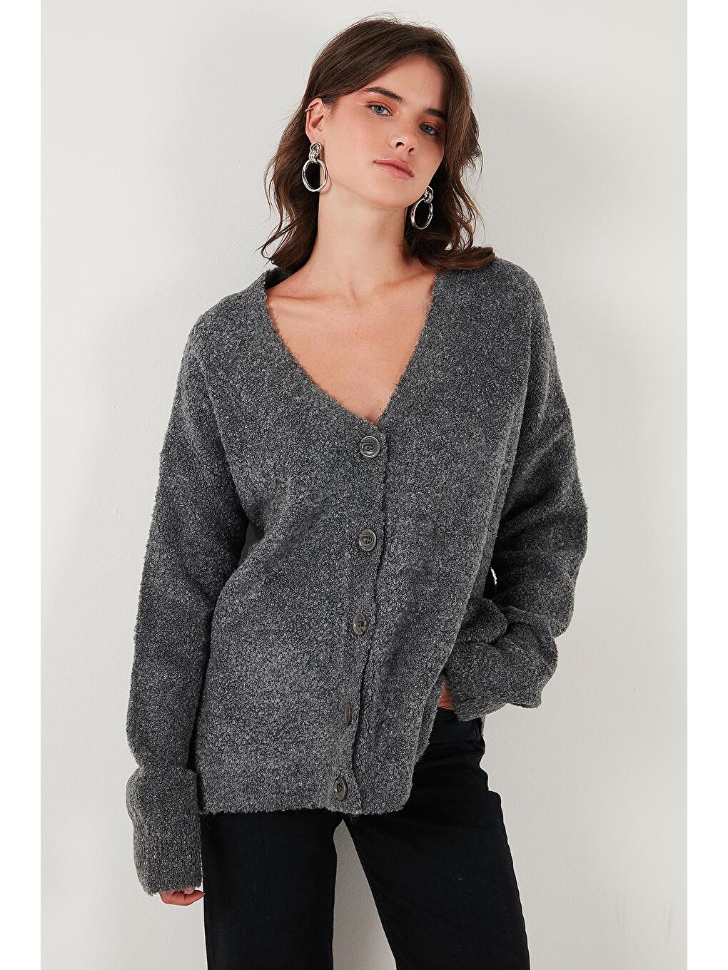 Antrasit Oversize Fit Düğmeli V Yaka Uzun Kollu Kadın Triko Hırka 4616232-2