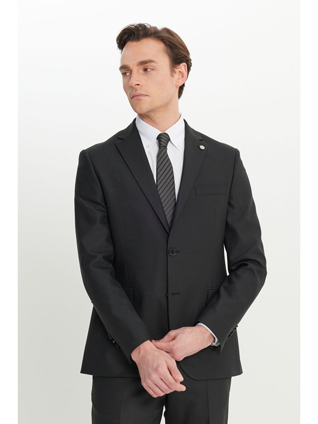 Erkek Siyah Yünlü Slim Fit Dar Kesim Mono Yaka Desenli Kapak Cepli Takım Elbise