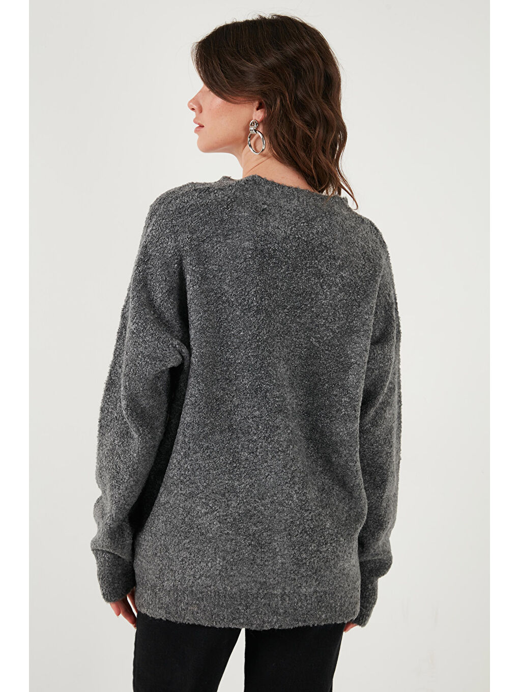 Antrasit Oversize Fit Düğmeli V Yaka Uzun Kollu Kadın Triko Hırka 4616232-5