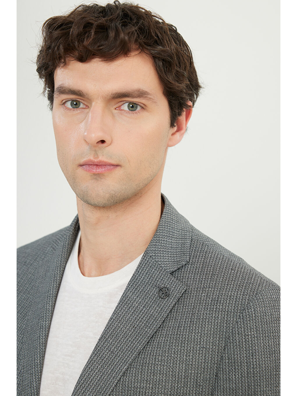 Erkek Antrasit Regular Fit Normal Kesim Mono Yaka Kapak Cepli Armürlü Blazer Ceket-3