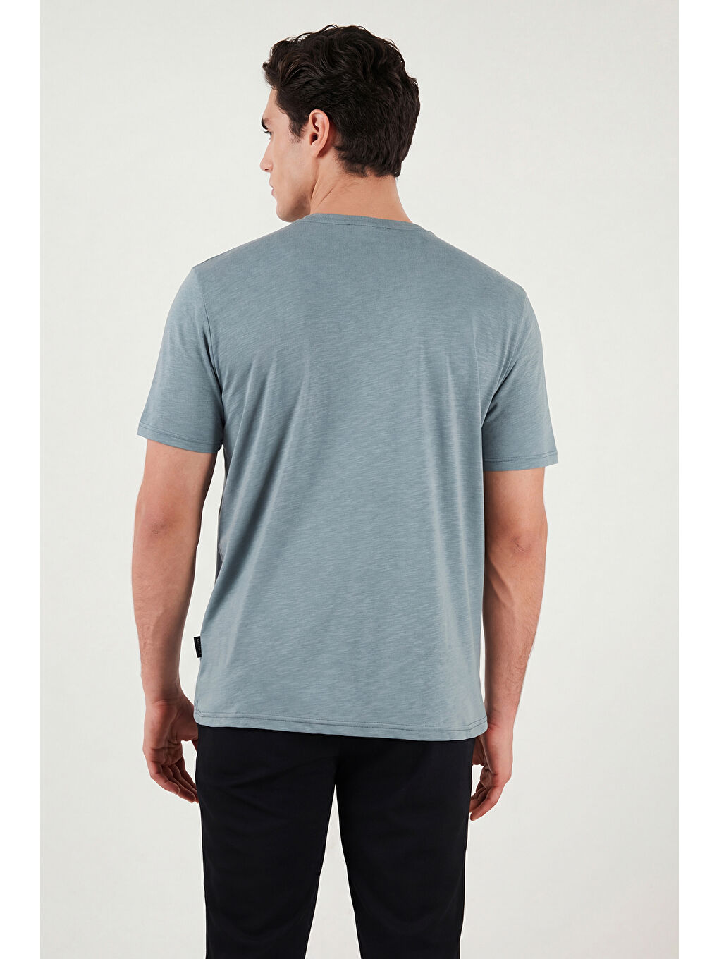 Mavi Bisiklet Yaka % 100 Pamuk Slim Fit Basic Erkek T Shirt 59020001-5