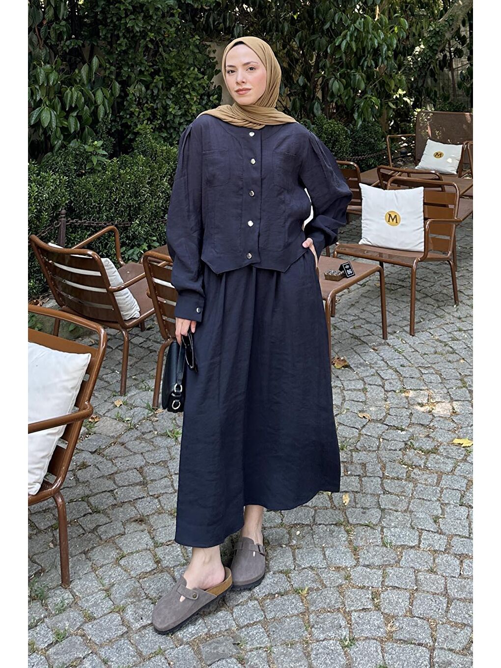 Etekli Tesettür Takım Siyah